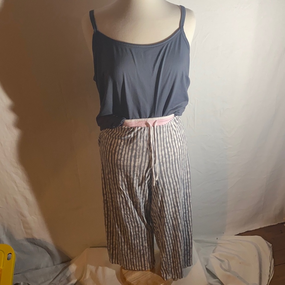 SUPER SOFT & COMFY PJs top 20-22/bottom 18-20